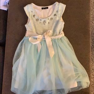 Size 7 girls dress
